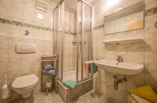 Badezimmer im Appartment